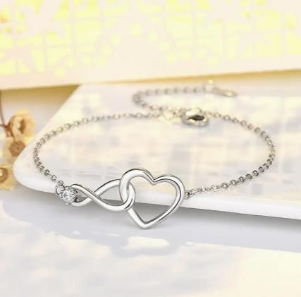 EternaHeart Sparkle Bracelet™